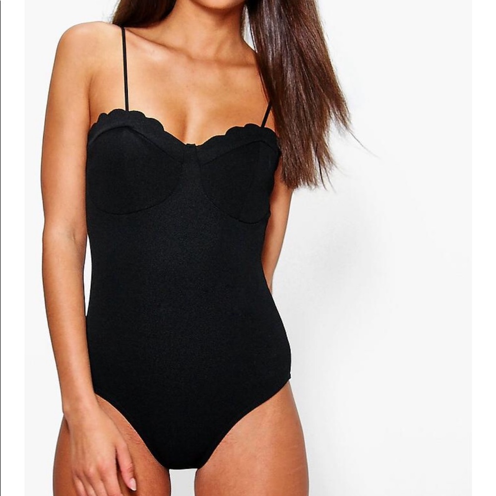 Black scallop body suit